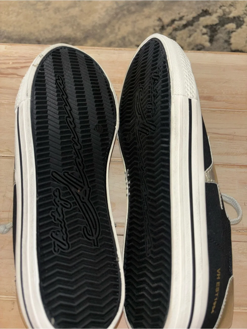 Vintage Havana Alive sneakers Size 11